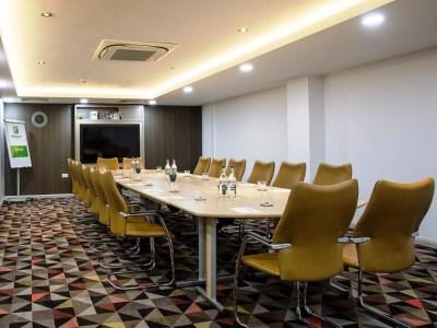 London Watford Junction By Ihg 4* Watford (Hertfordshire)